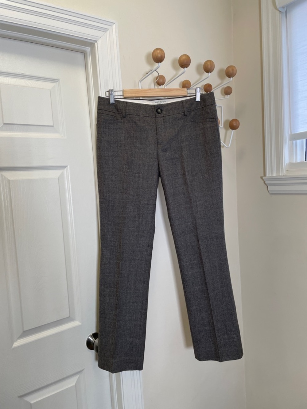 Banana Republic Logan Fit Wool Blend Stretch Trousers - Brown - 8